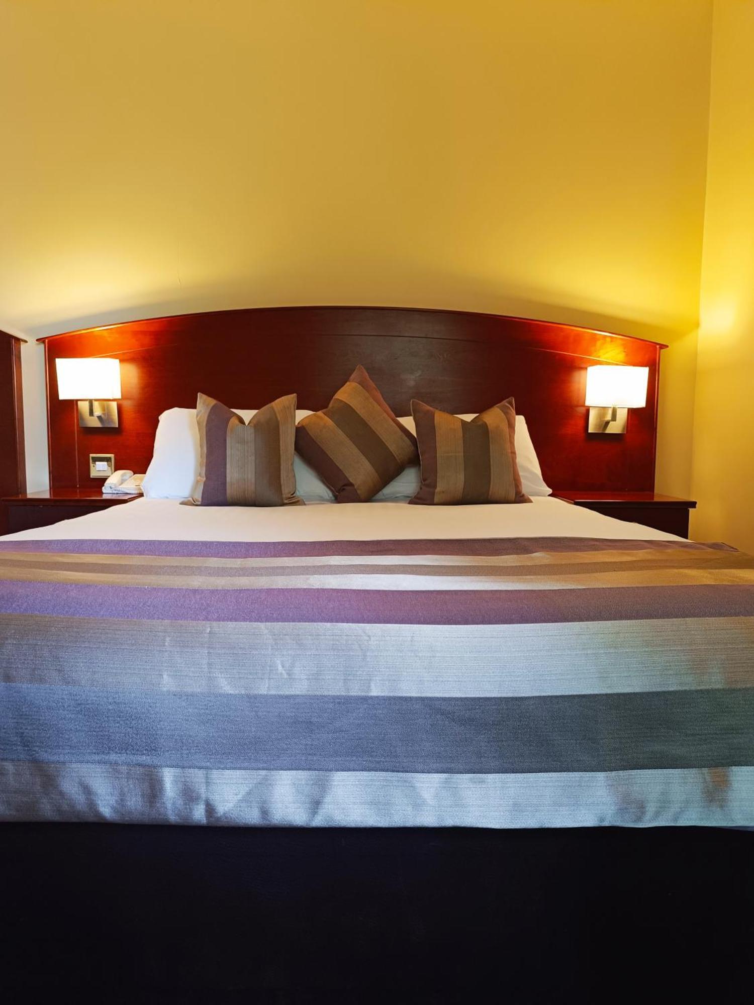 Aherlow House Hotel & Lodges Exteriér fotografie