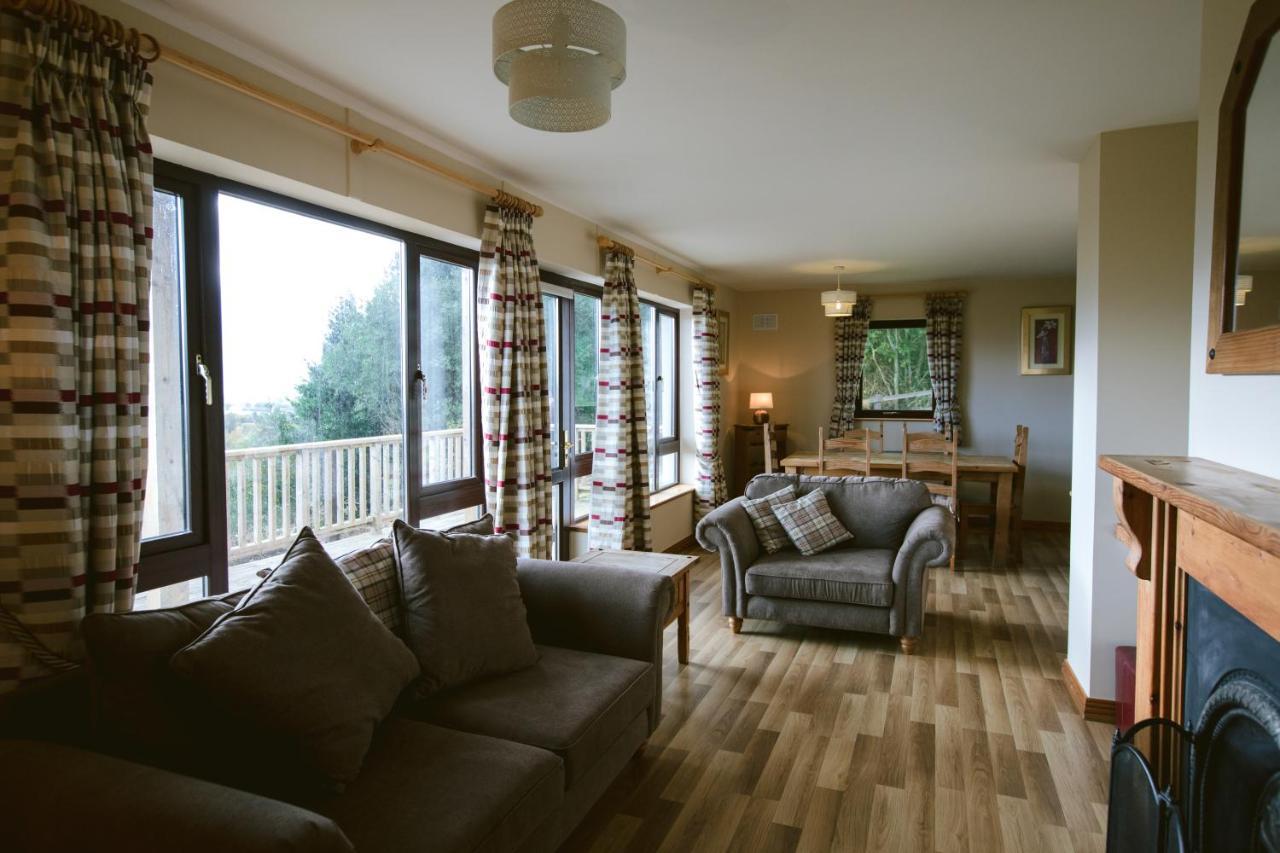 Aherlow House Hotel & Lodges Exteriér fotografie