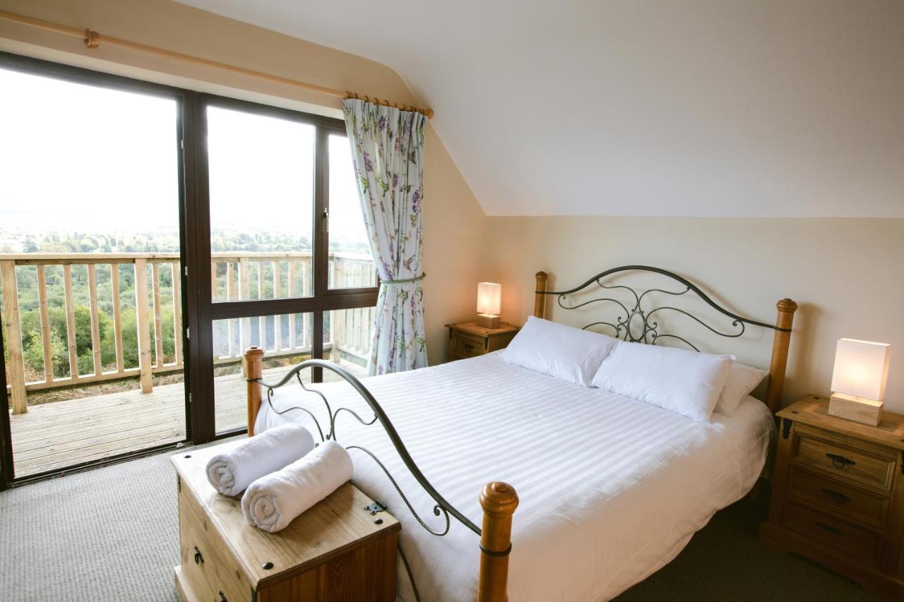Aherlow House Hotel & Lodges Exteriér fotografie
