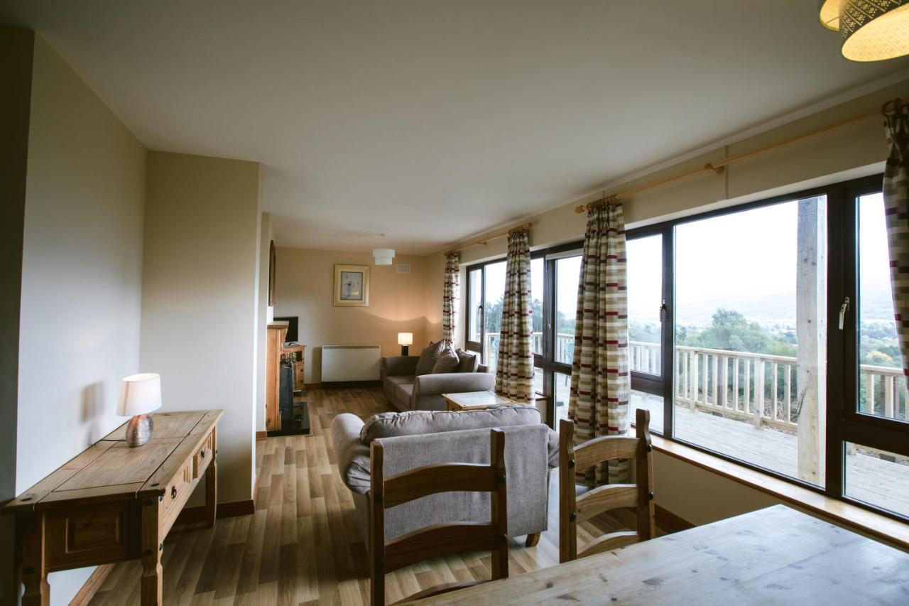 Aherlow House Hotel & Lodges Exteriér fotografie